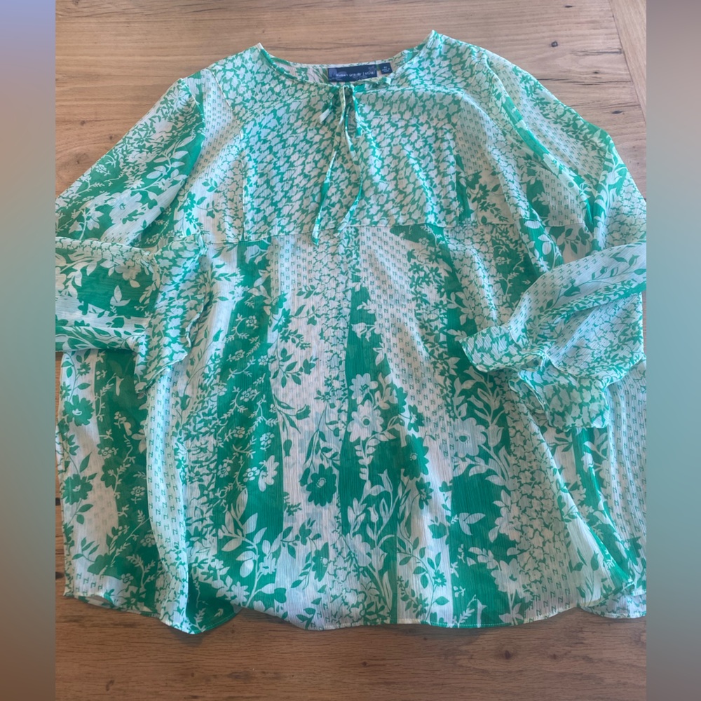 Susan Graver KeyHole Long Sleeve Lightweight Top Green White Women’s 2X Preloved